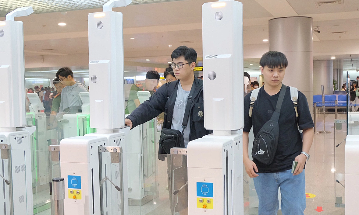 떤선녓 공항 출국 자동출입국심사대 2개월간 운영 중단…시스템 업그레이드