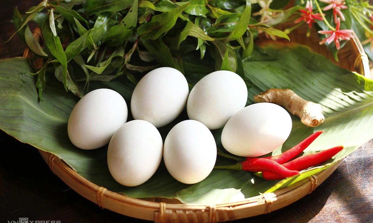 계란 vs 오리알, 영양 성분 승자는?