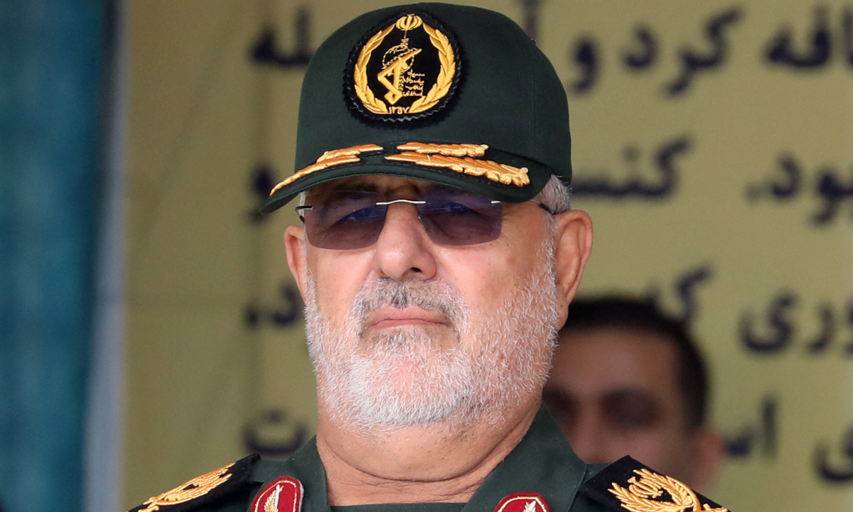 공습에 이란 지도부 '궤멸적 타격'… 최고지도자 하메네이 사망