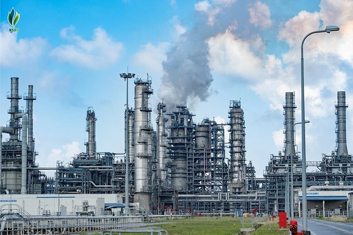 기름 나고 정유소 있는데 왜 수입하나… 응우옌 홍 민 박사가 밝힌 ‘3가지 이유’