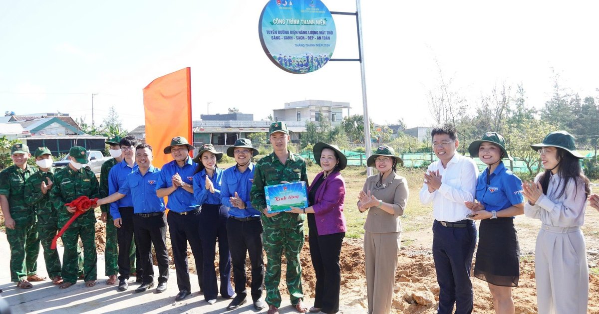 꽝응아이에 뜬 1.4km '태양광 가로등'…청년들이 바꾸는 농촌 풍경