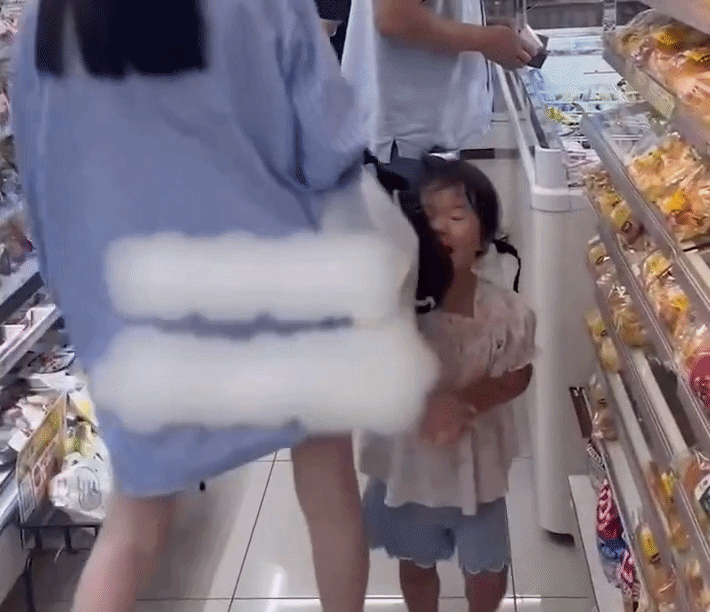 일본 편의점서 한국인 여아 밀치고 달아나… '부츠카리' 공포 확산