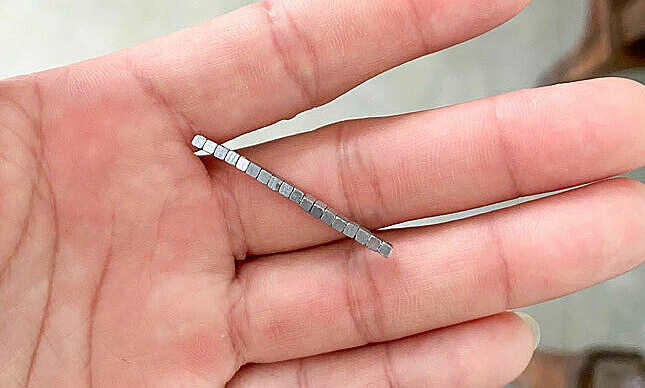 '장난감 자석 18개' 삼킨 5세 아동, 장 천공으로 긴급 수술…