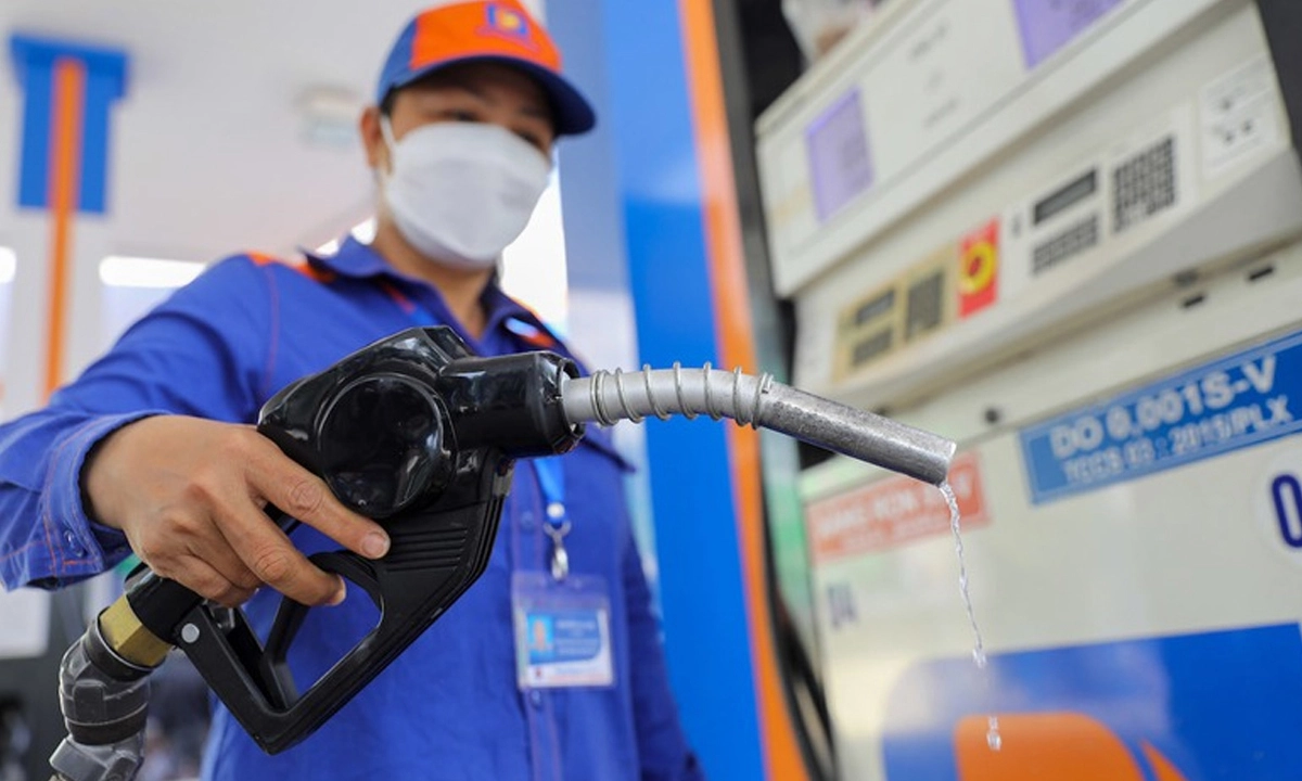 정부, 석유공사(PVN)에 원유 수입 전권 부여… 중동 위기 대응 에너지 안보 총력전