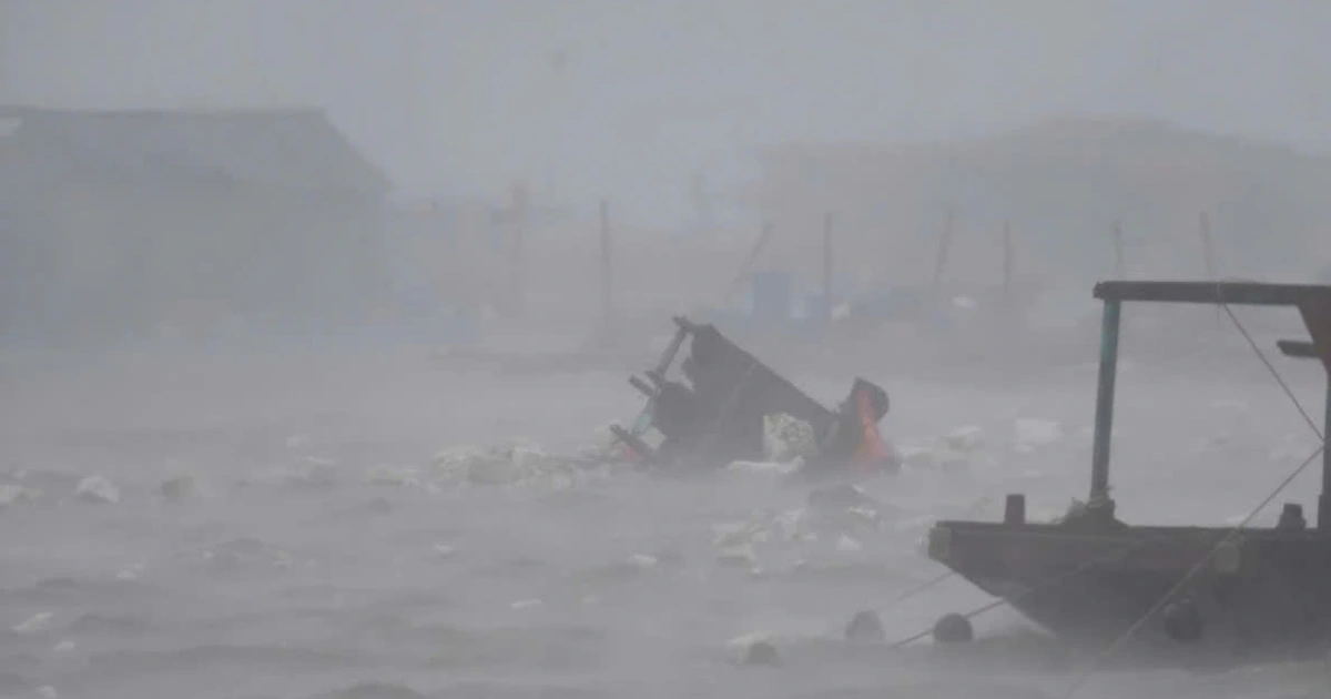 코또섬 강풍에 어선 전복… 피신 못한 어머니와 세 살 아들 숨진 채 발견