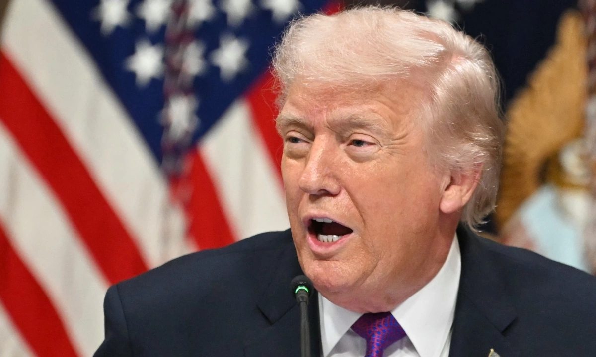 트럼프 대통령, 이란에 무조건 항복 요구… 이행 시 경제 재건 지원 약속