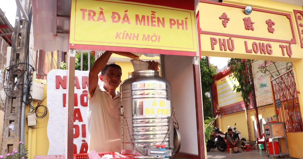 호찌민시 36도 육박하는 불볕더위…거리 곳곳 '0동 무료 급수대'에 발길 이어져