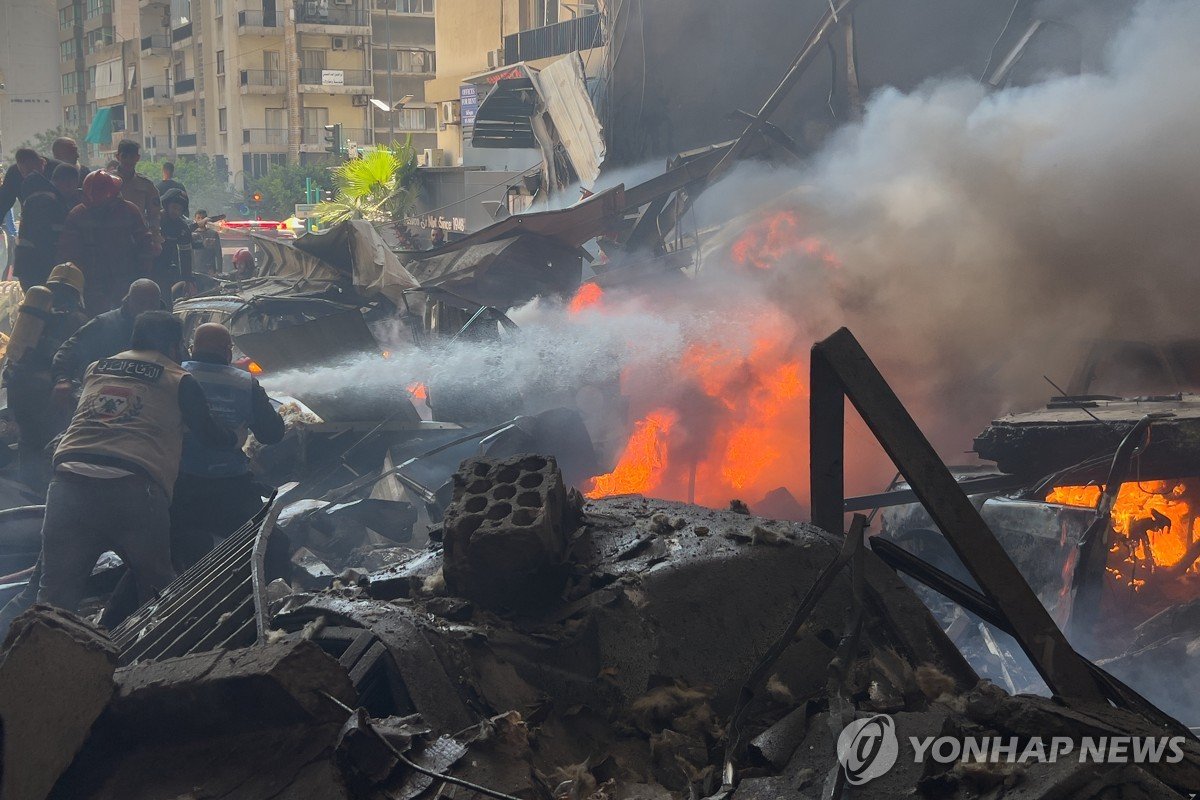 첫날부터 불안불안…이스라엘의 레바논 공격이 뇌관