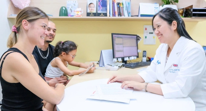 ‘오진의 비극’ 면한 프랑스 관광객, 하노이서 구사일생… 자궁 외 임신 파열 응급 수술