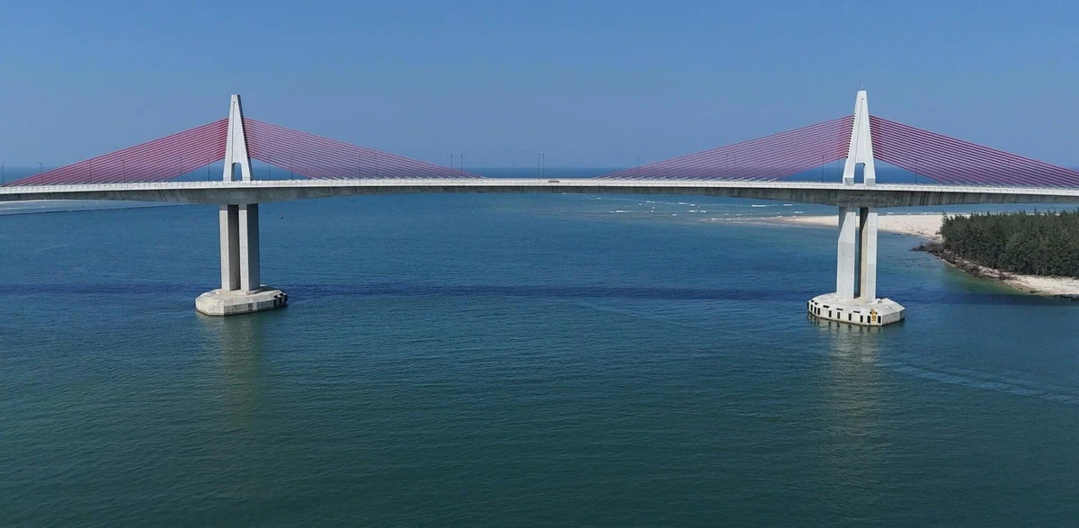 ‘중부권 최장’ 2,400억 규모 투언안 해상교량 완공 임박… 4월 30일 기술 개통