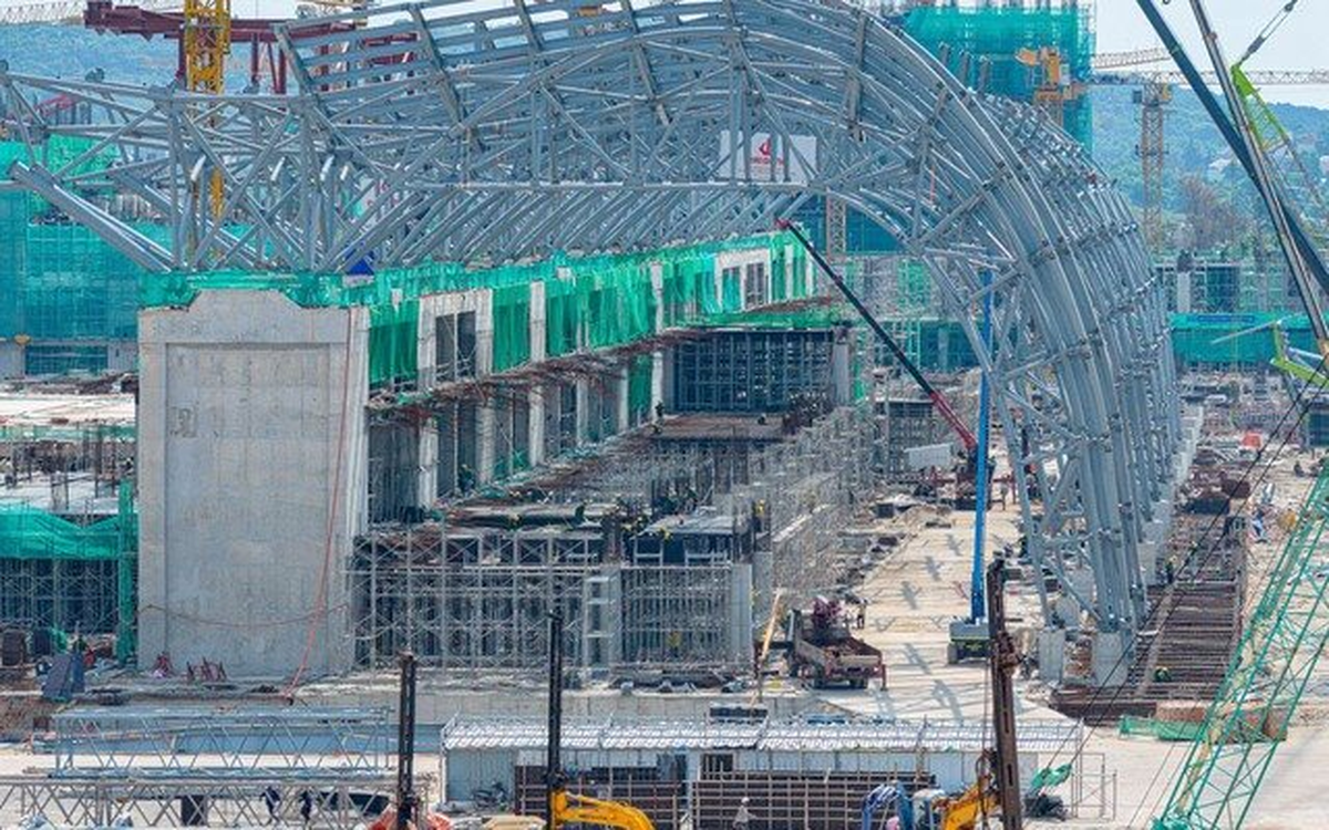 다이중 그룹, 푸꾸옥 APEC 회의장 1만 2,000톤급 초거대 철골 지붕 완공