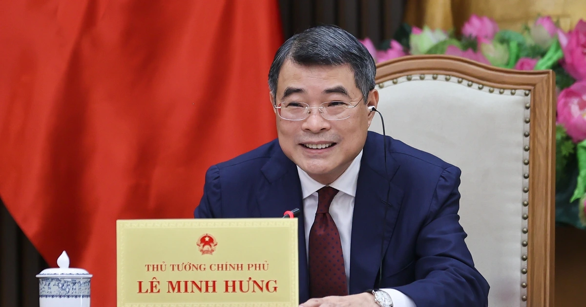 레 민 흥 총리-로렌스 웡 싱가포르 총리 전화 회담… 2026년까지 VSIP 30개로 확대