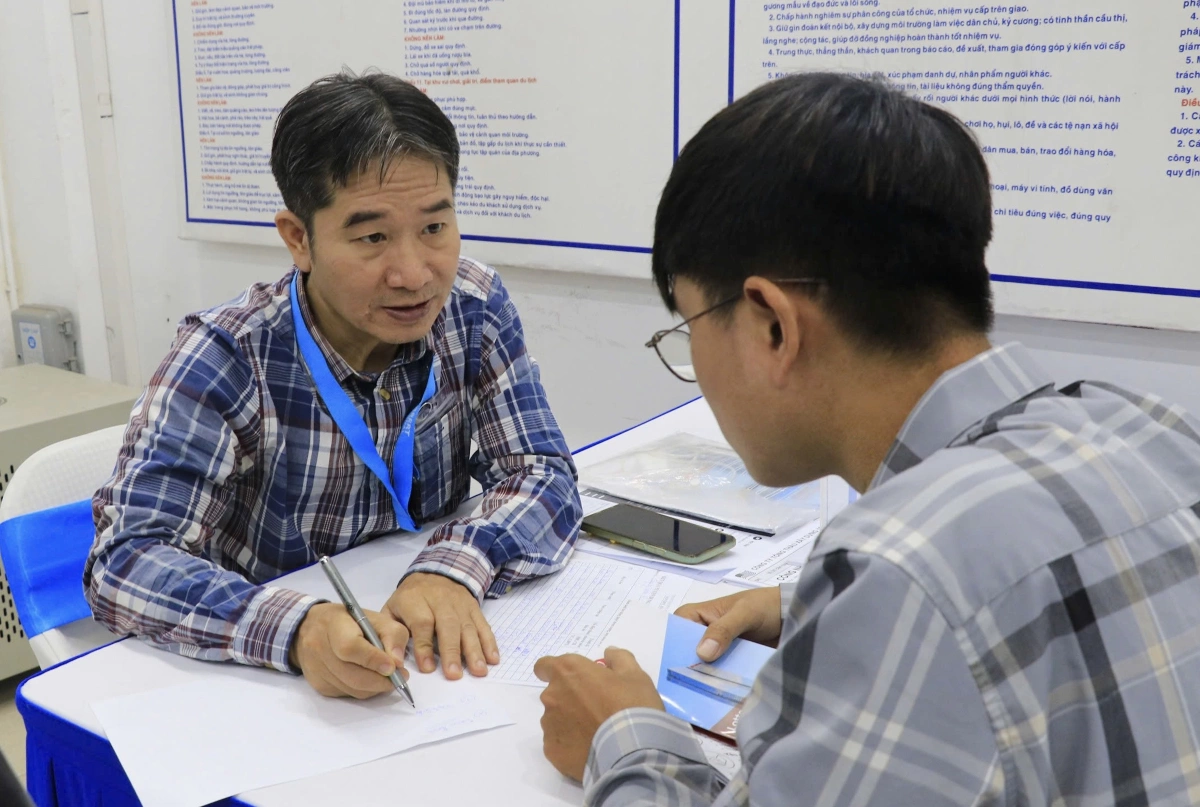 베트남 청년 160만 명 ‘니트(NEET)족’ 전락… 9명 중 1명은 ‘삼무(三無)’ 청년