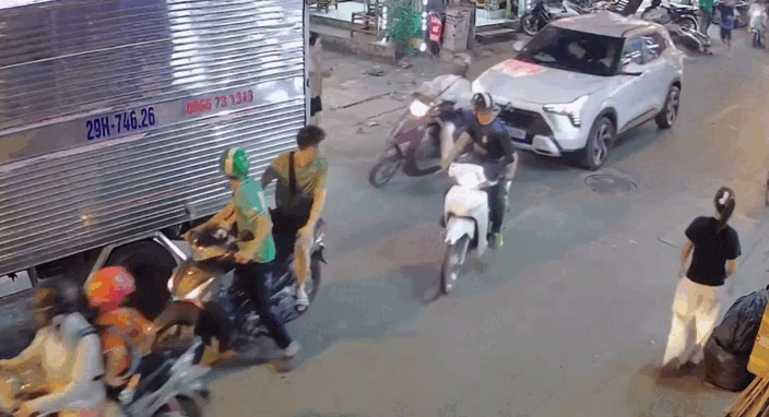 하노이 도안께티엔 거리서 여성 운전자 연쇄 추돌 사고… '무알코올·무마약' 확인