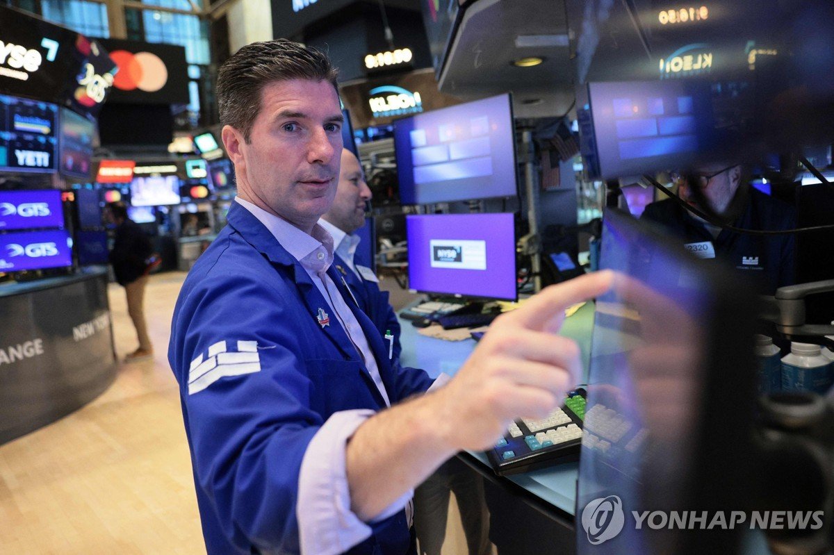 美 S&P500·나스닥, 메모리주 급등에 최고치 마감