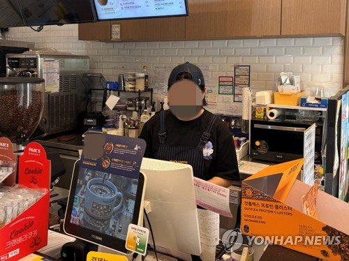 알바도 '경력자 우대'…취업난에 청년 첫걸음 막혀