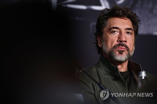 하비에르 바르뎀, 트럼프·푸틴 비판하며 '유해 남성성' 언급