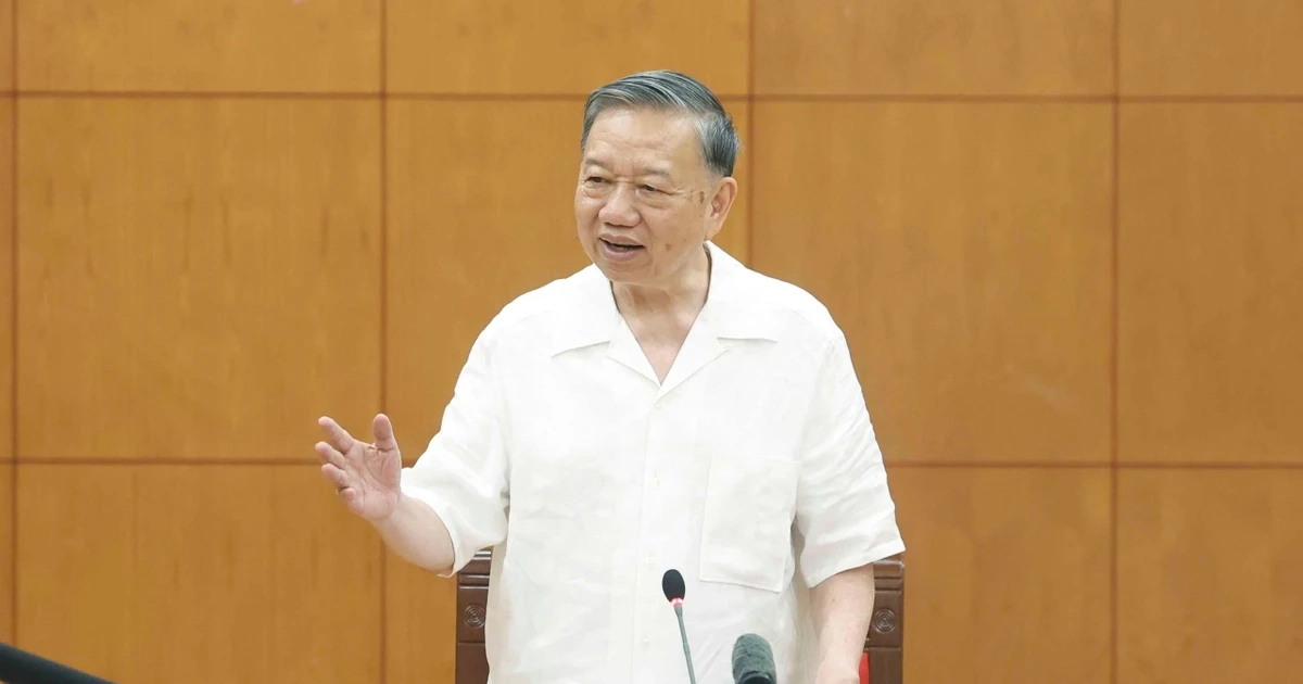 또 럼 총비서 겸 국가주석