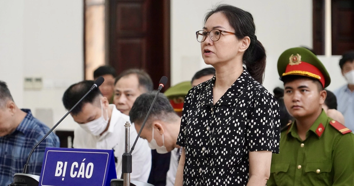 '최후 진술' 베트남 전 식품안전국장, 남편 집행유예 선고 눈물로 호소