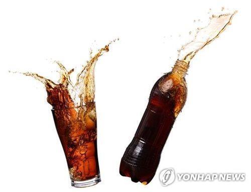 어린 시절 당 함유 음료 과다 섭취, 성인 고혈압 위험 높여