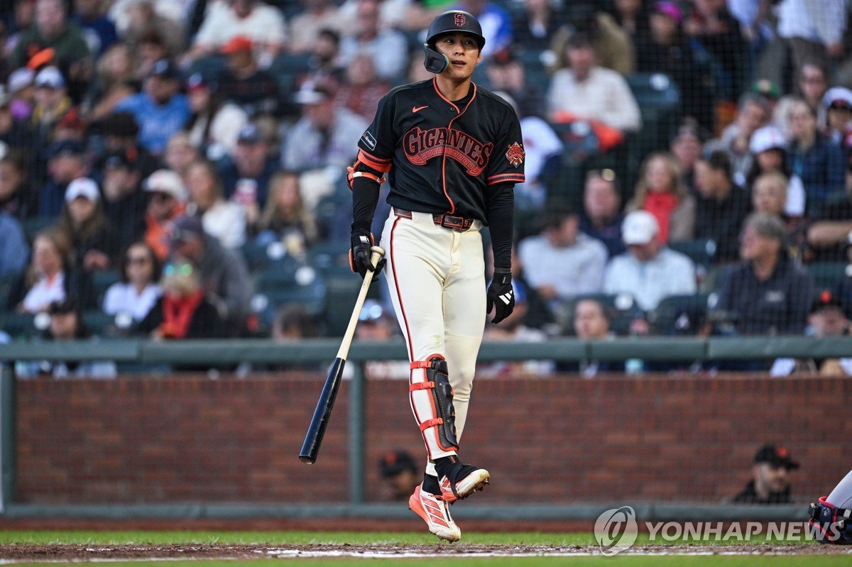 이정후, 4타수 1안타 1타점…타율 0.322 리그 4위