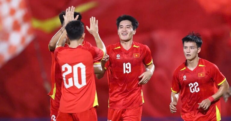 U-23 베트남 축구대표팀, 나고야 아시안게임 향해 전력질주… 세대교체 공식화