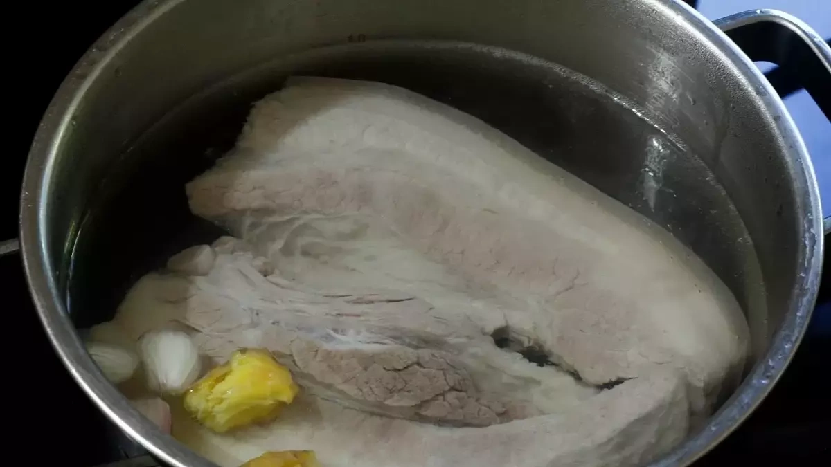 고기 삶은 물로 국 끓이면 어떻게 될까