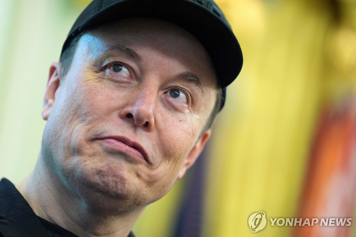머스크 엑스, 호주 소셜미디어 규제 강화 '국제법 위반' 반발