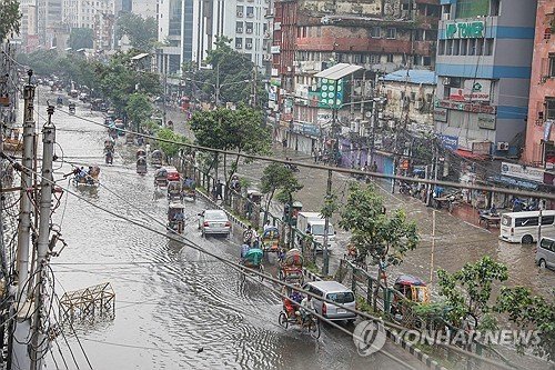 몬순 우기 남아시아 폭우 피해…파키스탄서 9명 사망