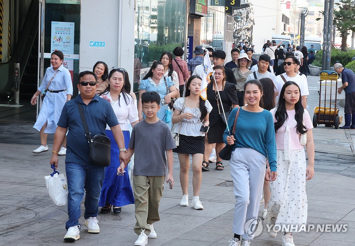 베트남 관광객 부산 급증…부산관광공사·다낭시 MOU 체결