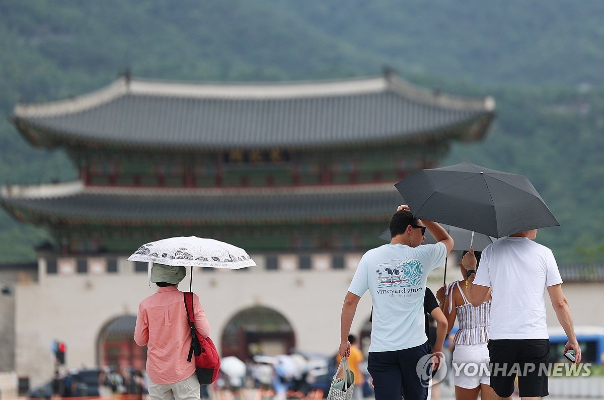 상반기 4대 궁·종묘 관람객 741만명…외국인 비율 30%