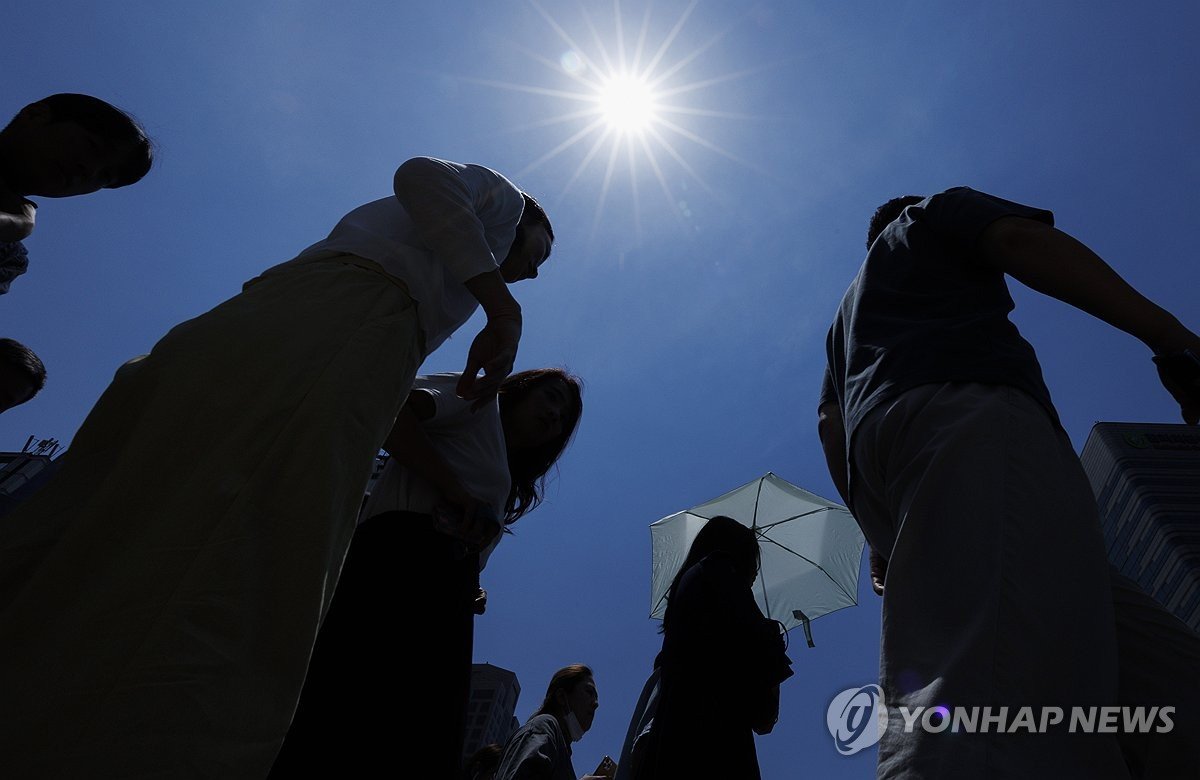 서울시, 폭염 대비 무더위쉼터 4천곳 운영…취약계층 밀착 관리