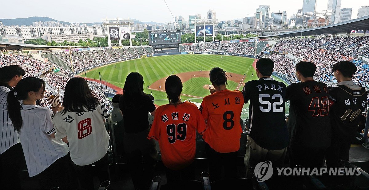 응원팀 없어도 야구장 간다…'책없쾌' 관중 급증