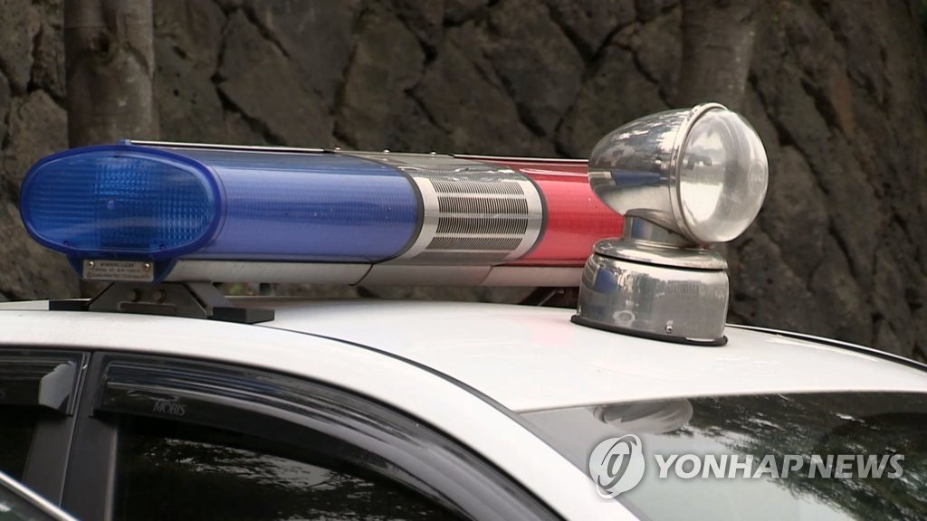 인천 빌라서 이웃 흉기로 찌른 60대 긴급체포
