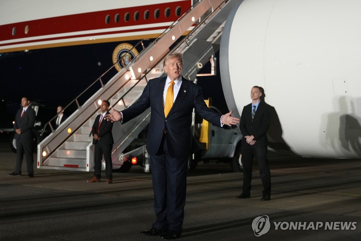 트럼프, 출생시민권 유지 대법원 판결에 재심리 요청 방침