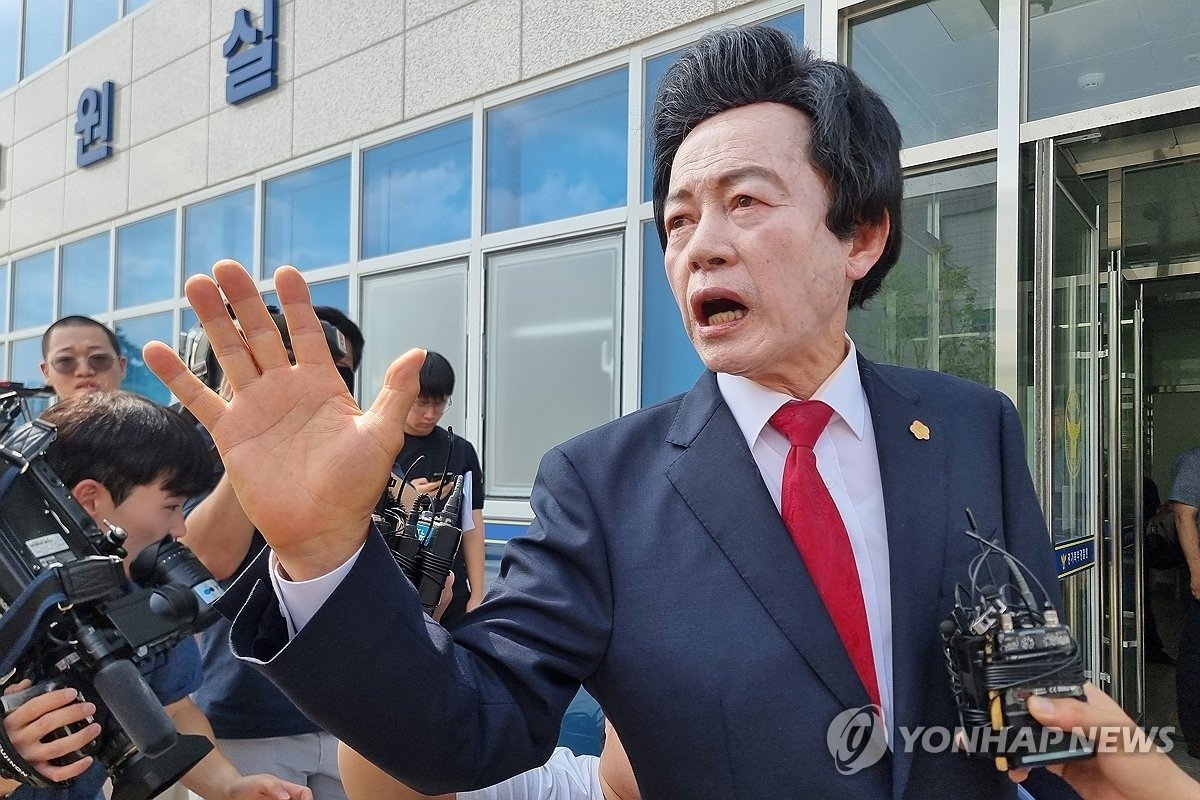 허경영, 경찰 통화내역 공개 요구 소송…항소심도 각하