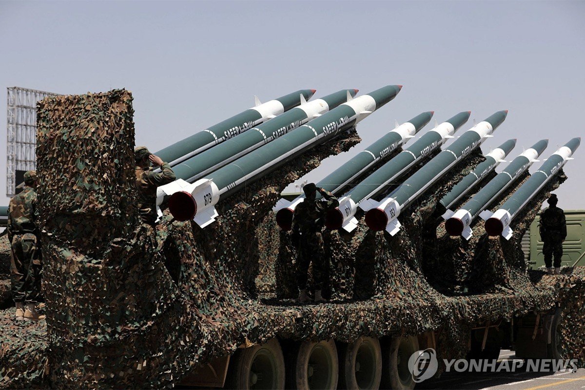 홍해 유조선 피격…후티