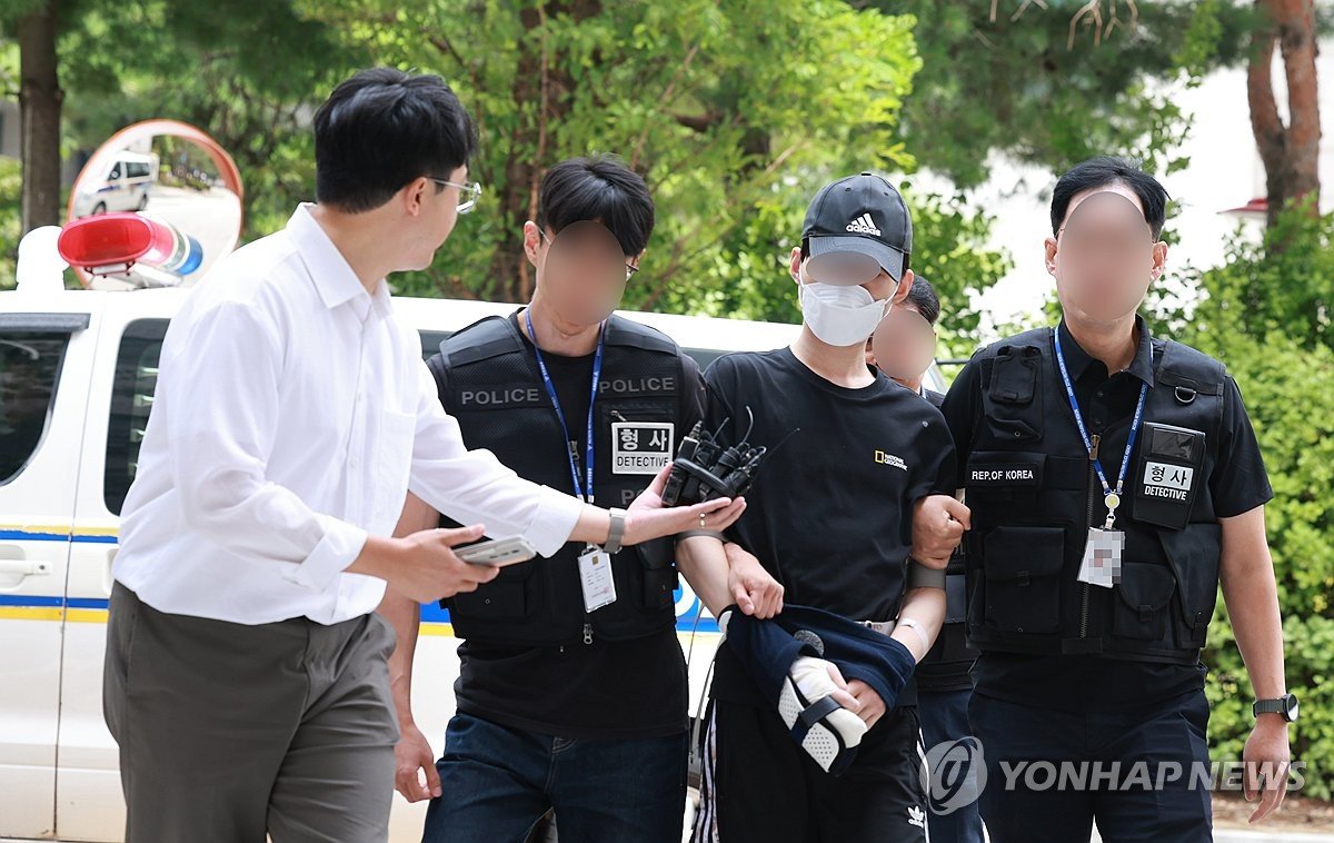 말다툼 끝에 모친 살해한 10대 구속…반려견도 목 졸라 숨지게 해