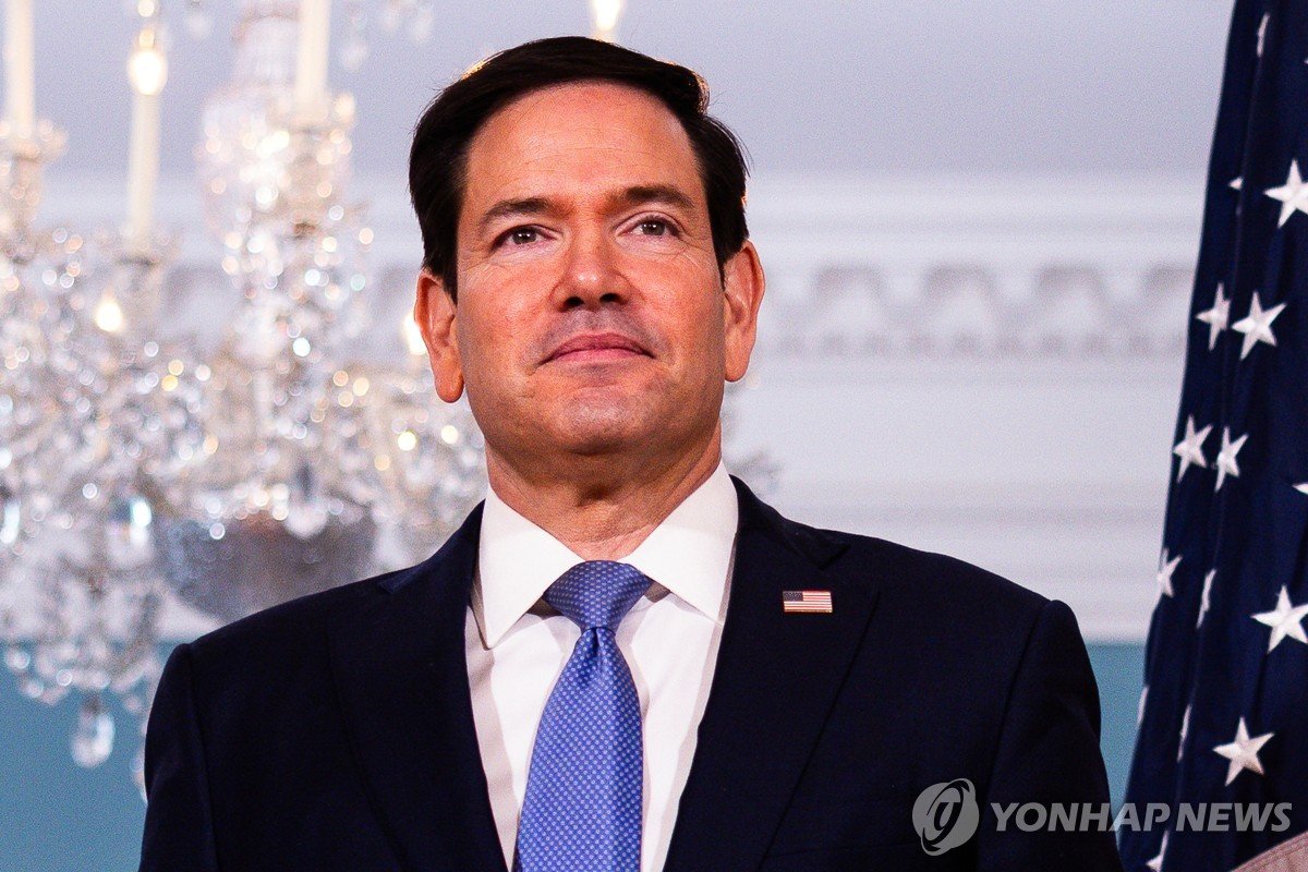 미국, 대이란 정책 전환…군사공격 대신 제재 선택