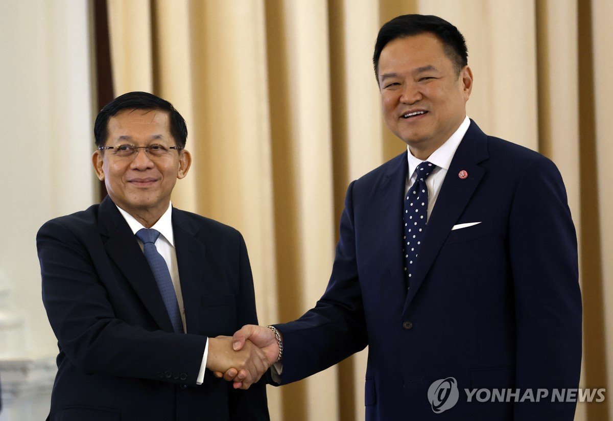 미얀마 대통령, 태국 방문…아세안 관계 회복 모색