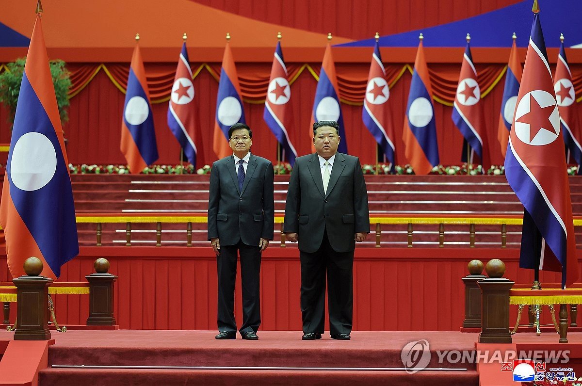 북한, 라오스 국회의장 서거에 조의…