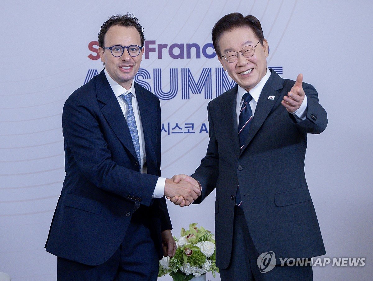 이 대통령, 앤트로픽 CEO에 한국 AI 투자 대폭 확대 약속