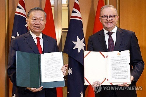 호주·베트남 포괄적 전략 동반자 관계 강화…남중국해 국방 협력도 합의