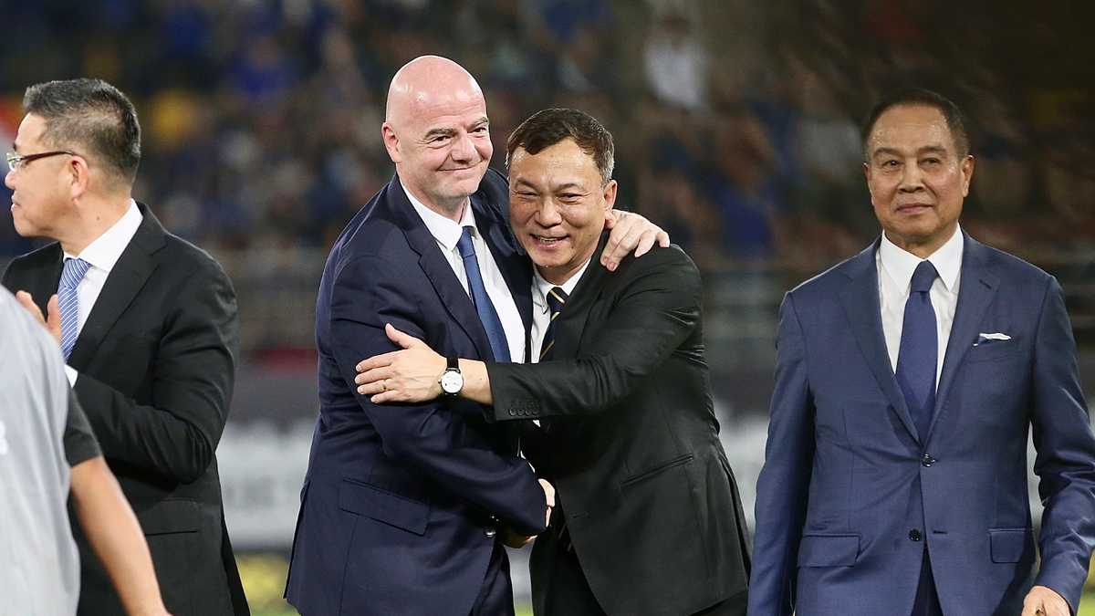 FIFA 회장, 2026 아세안컵 결승전 하노이서 직관