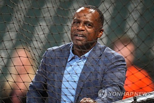 MLB 휴스턴, 데이나 브라운 단장과 시즌 중 합의 결별