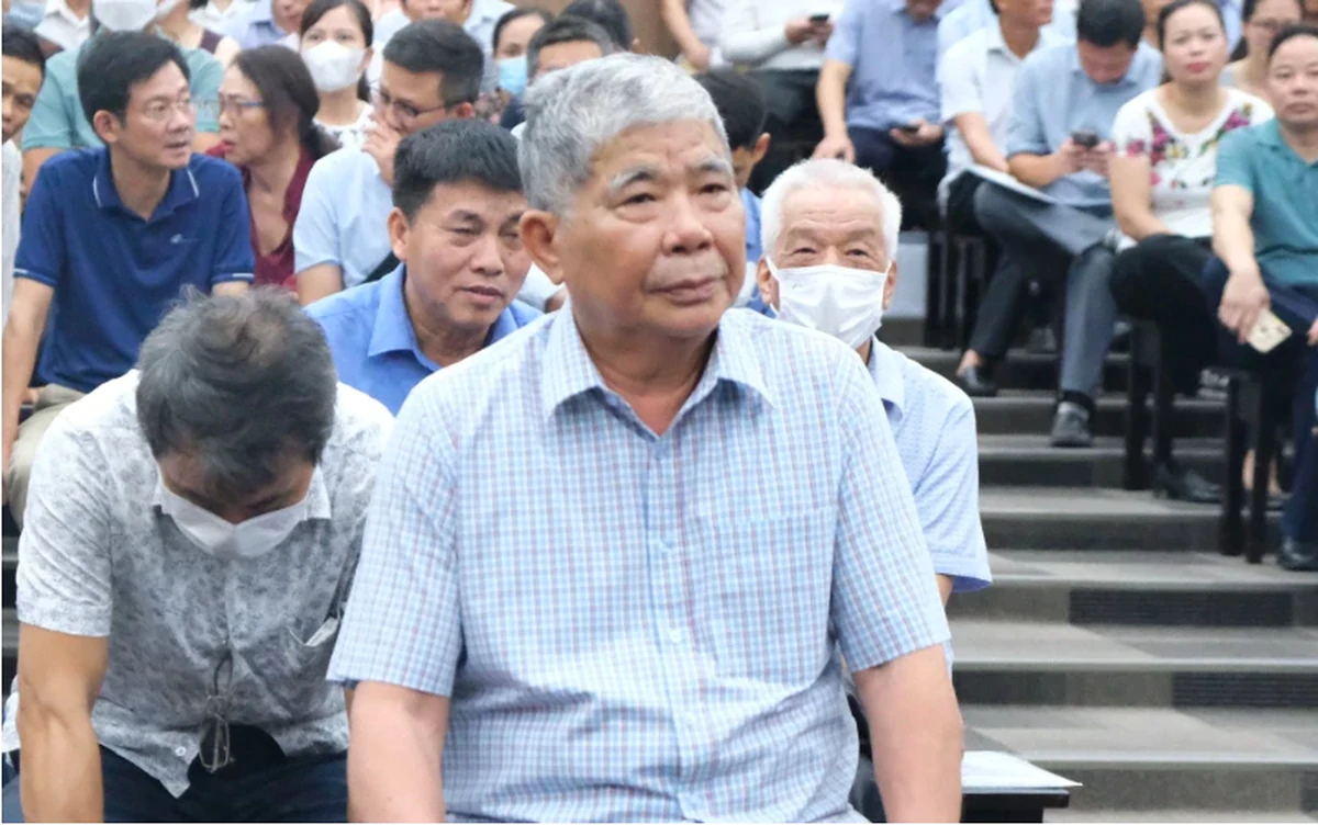 므엉탄 그룹 회장, 고객 기만 혐의로 기소