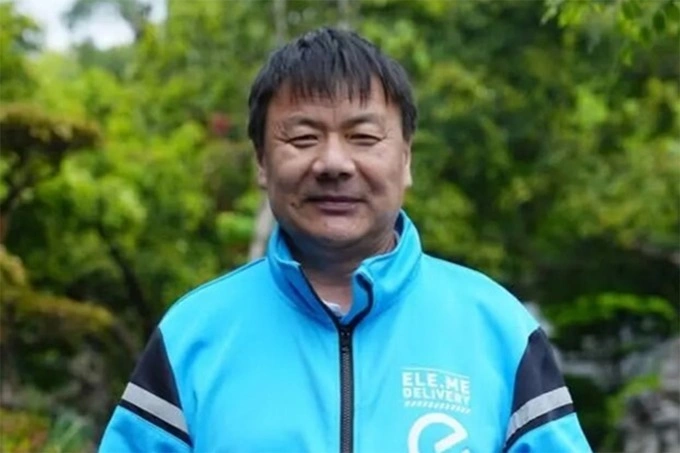 배달 일하며 시 쓴 중국 배달원, '루쉰문학상' 수상…
