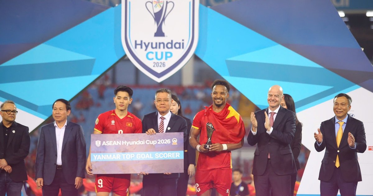 베트남, 아세안컵 정상 등극… 인판티노 FIFA 회장 시상·딩박 MVP