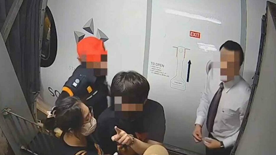 태국 수완나품 공항, 중국 배우 팬덤 난동 사과
