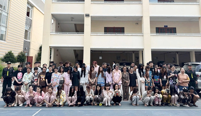 호찌민시 마약 전자담배 조직 65명 검거…싱가포르·말레이시아인 등 외국인 10명
